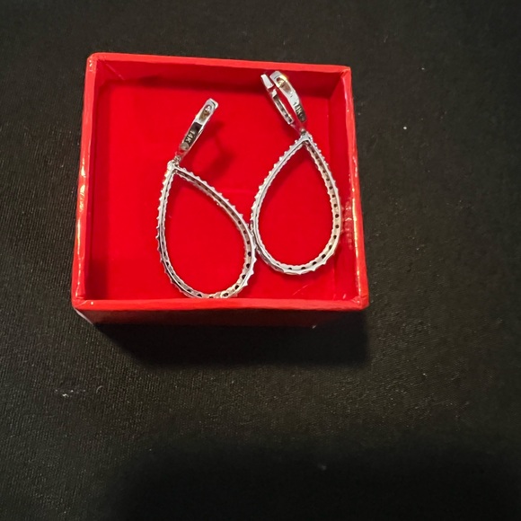 Sapphire Diamond ombre Drop Earrings in 14 K White Gold - Picture 4 of 13